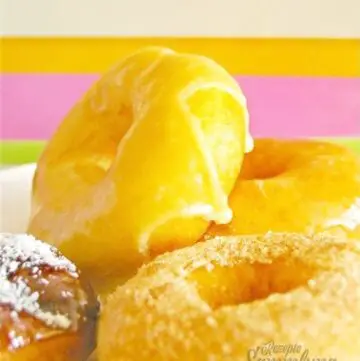 knusprige amerikanische donuts mit glasur