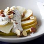 nussjoghurt auf camembert und birne