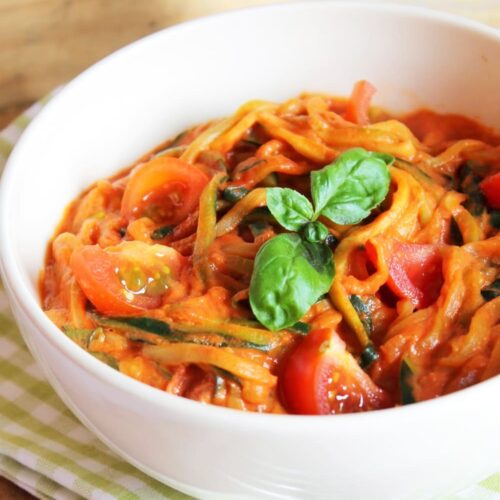 zucchini spaghetti mit tomaten 2