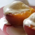 pfirsischdessert mit vanillineis