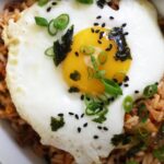 koreanischer gebratener reis mit kimchi kimchi bokkeumbap